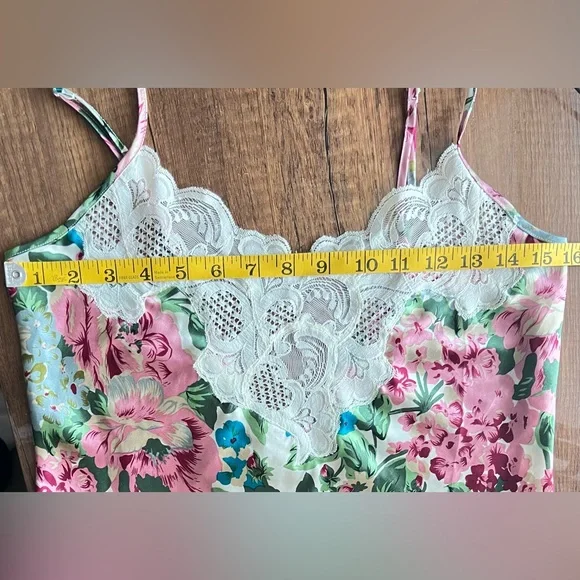 Vintage Victoria Secret Nightgown Robe Set Lace Slip Chemise Gold Label Boudoir - Picture 8 of 10